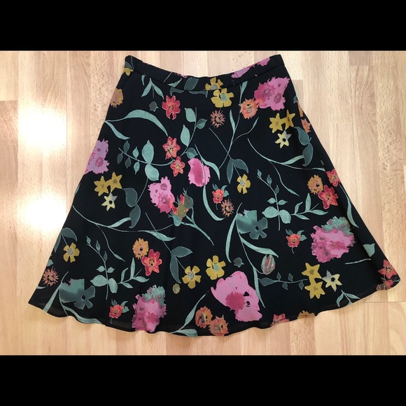 Liz Claiborne Floral Skirt - Picture 2 of 6